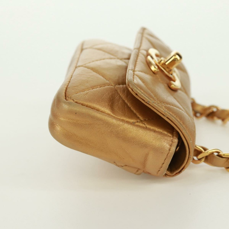 【日本直送】香奈兒迷你絎縫10鏈條手柄羊皮手拿包，金色雙C標誌，貨號165375V-3