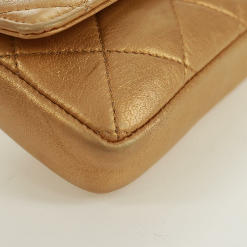 【日本直送】香奈兒迷你絎縫10鏈條手柄羊皮手拿包，金色雙C標誌，貨號165375V-14