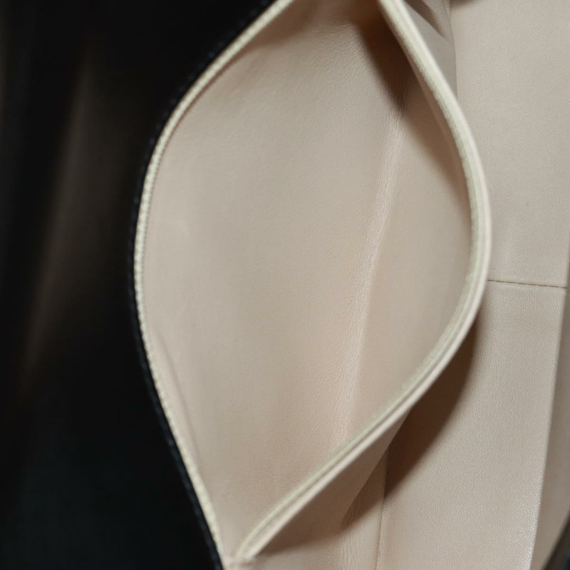 【日本直送】香奈兒單蓋絎縫23羊皮手提包，黑色雙C標誌，SK007SM-27