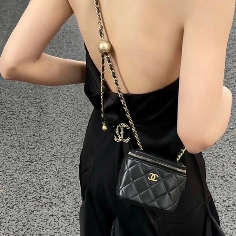 【97新 ✨ 全網最低價！】Chanel 香奈兒 金球 黑金 羊皮mini小盒子包（下單前先詢問庫存❗️）