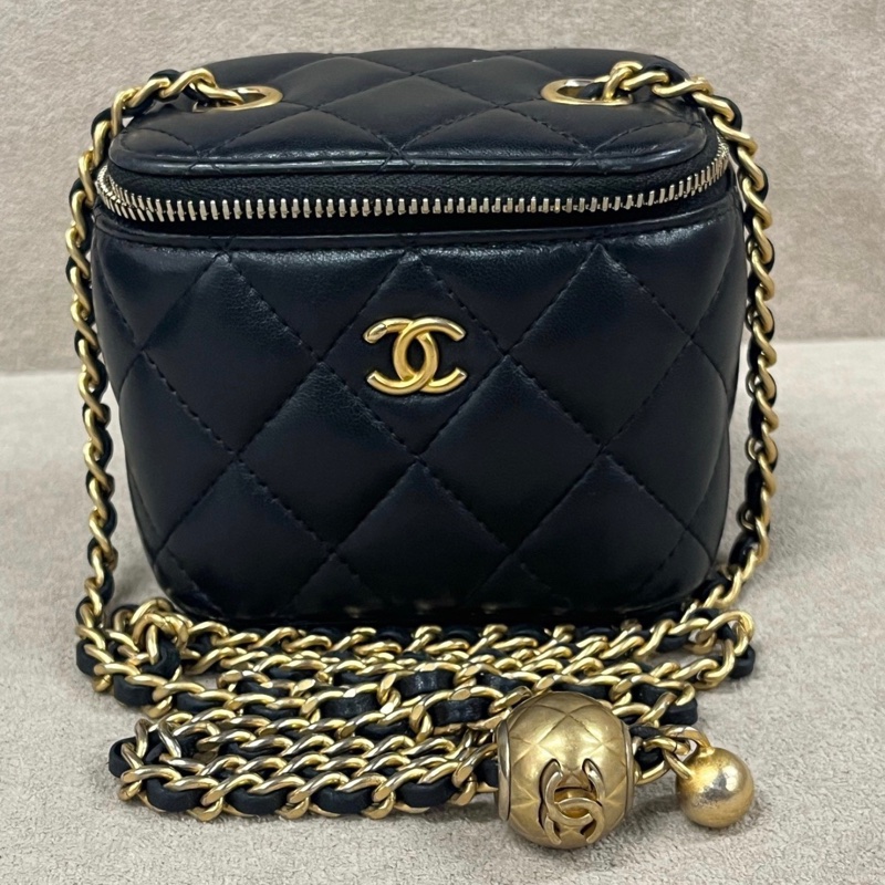 【97新 ✨ 全網最低價！】Chanel 香奈兒 金球 黑金 羊皮mini小盒子包（下單前先詢問庫存❗️）-2
