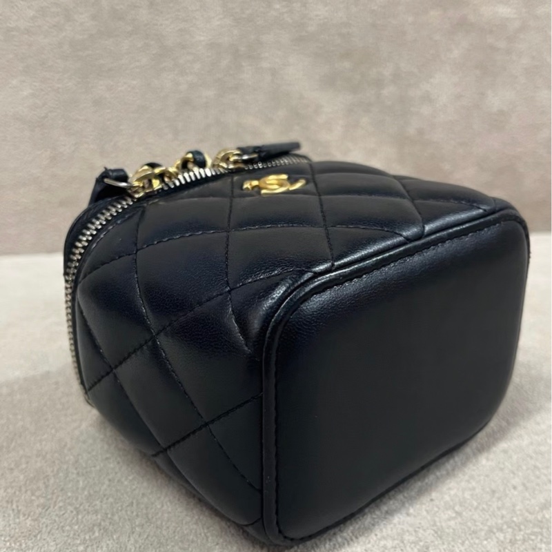 【97新 ✨ 全網最低價！】Chanel 香奈兒 金球 黑金 羊皮mini小盒子包（下單前先詢問庫存❗️）-7