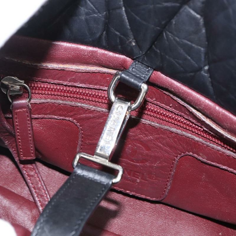 【日本直送】香奈兒 (CHANEL) Matelasse 手提包，黑色銀色雙C標誌皮革，正品 ka2459SAV-20