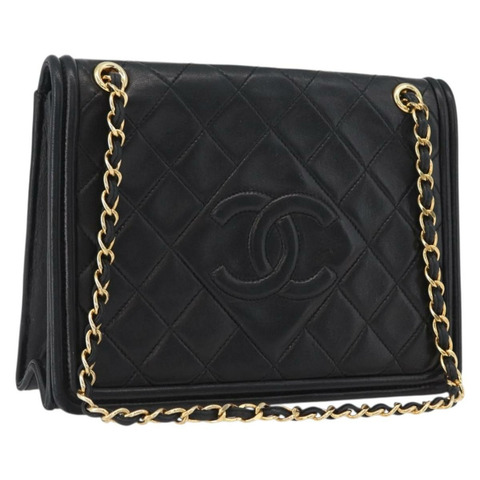 香奈兒 (CHANEL) 絎縫鏈條單肩包，羊皮材質，黑色，金色雙C標誌，正品編號 ka2482V