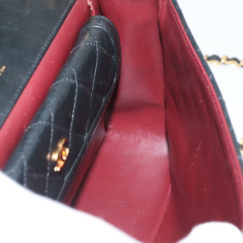 【日本直送】香奈兒 (CHANEL) 絎縫鏈條單肩包，羊皮材質，黑色，金色雙C標誌，正品 ka2483SAV-23