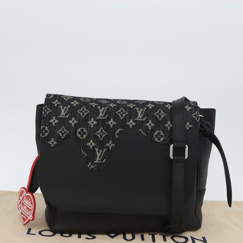 【日本直送】路易威登 (LOUIS VUITTON) NIGO 聯名款牛仔布 Busa Tokyo 手袋 黑色 M45971 正品 161328SM-11