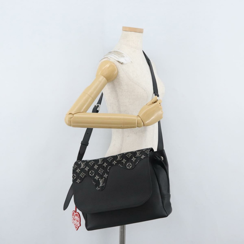 【日本直送】路易威登 (LOUIS VUITTON) NIGO 聯名款牛仔布 Busa Tokyo 手袋 黑色 M45971 正品 161328SM-22