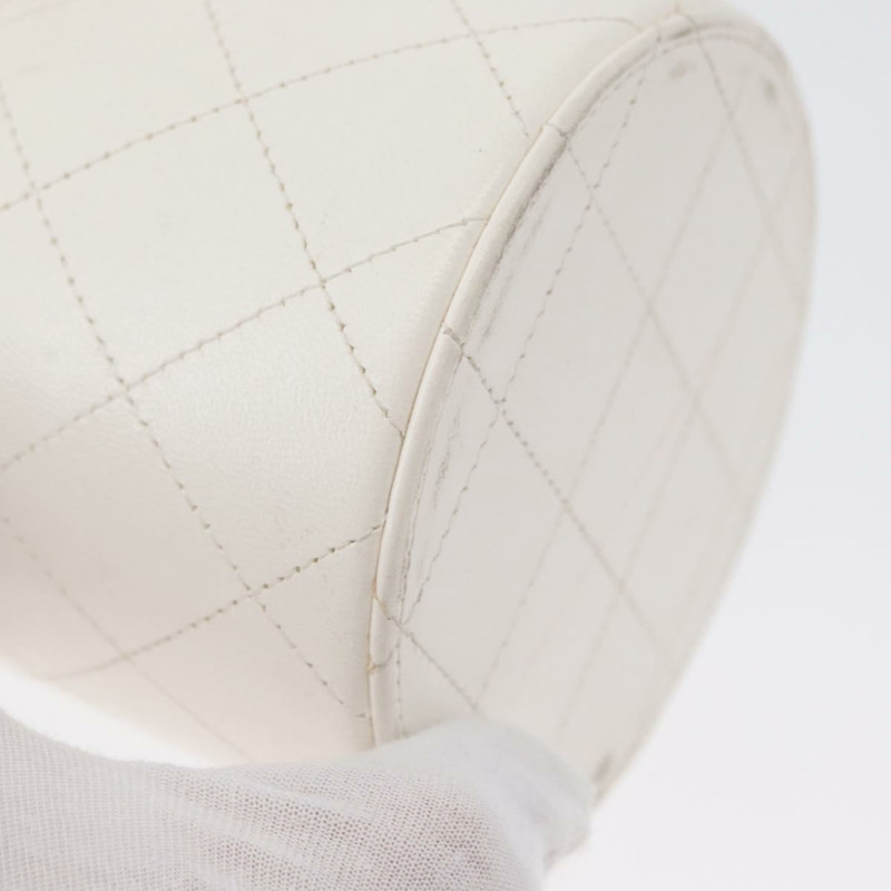 【日本直送】香奈兒 (CHANEL) 絎縫鏈條肩背包，羊皮材質，白色，金色雙C標誌，貨號 170857M-14