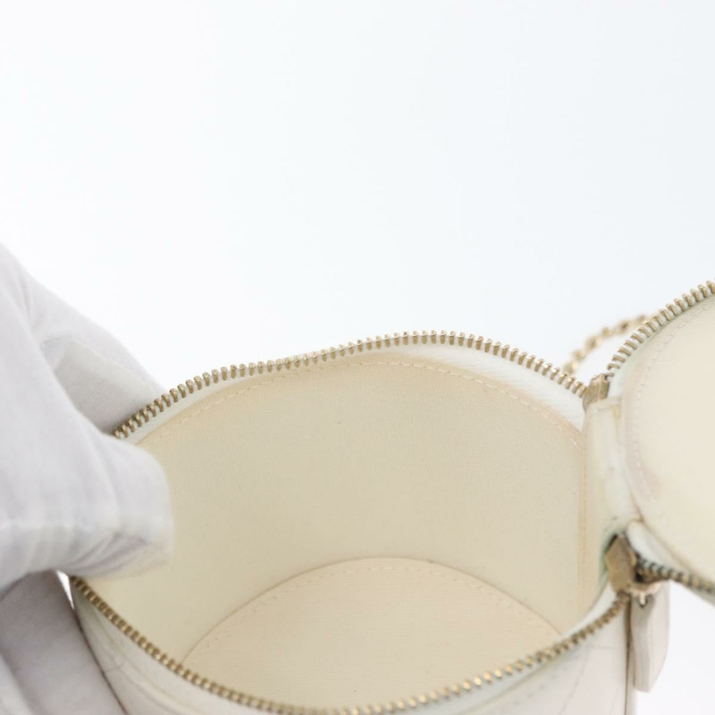 【日本直送】香奈兒 (CHANEL) 絎縫鏈條肩背包，羊皮材質，白色，金色雙C標誌，貨號 170857M-22