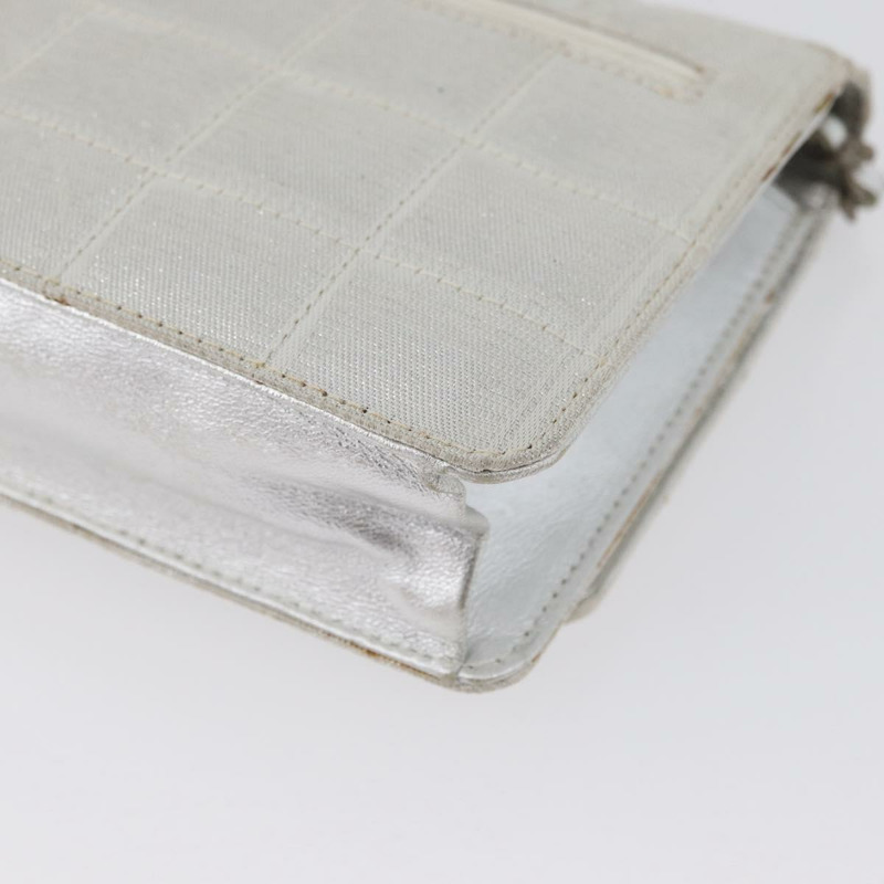 【日本直送】香奈兒新旅遊系列巧克力棒鏈條肩背包 尼龍銀色 CC Auth LNZ273A-17