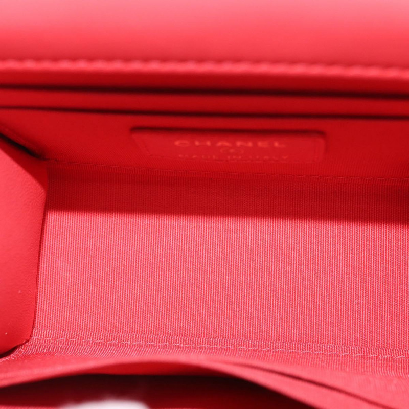 【日本直送】香奈兒 (CHANEL) 鏈條迷你絎縫 11 肩背包，羊皮材質，紅色，金色雙 C 標誌，正品編號 170661SAM-9