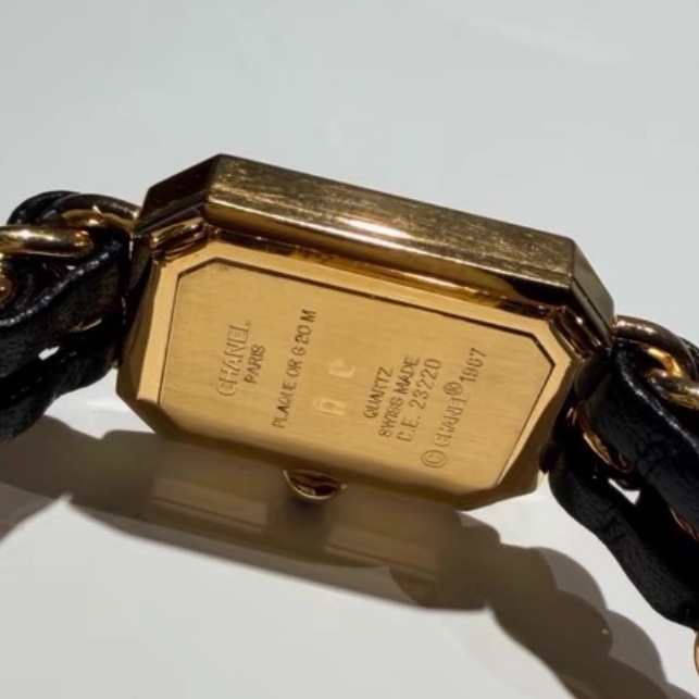 【90新 ✨ 全網最低價！】中古 Chanel香奈兒黑金方糖中古手錶 M碼（下單前先詢問庫存❗️）-6