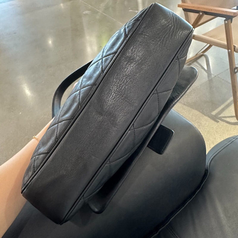 【90%新✨型酷風😎全網稀有】Chanel黑銀中古法棍腋下包｜單肩包｜手提包-4