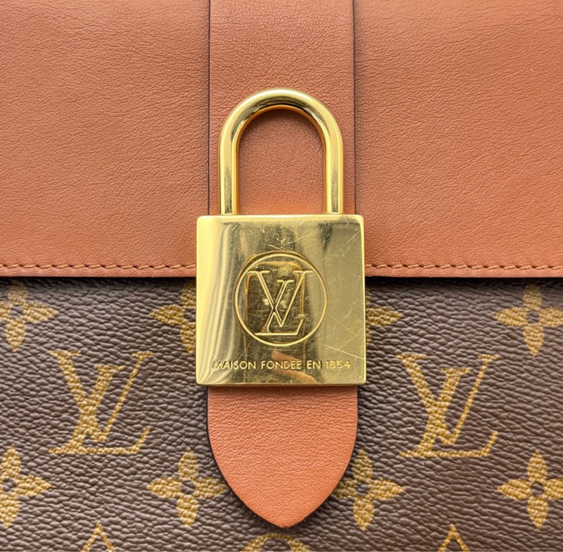 【95%新✨一包多用✨價錢優惠】LV locky bb鎖頭包 焦糖色拼老花-7