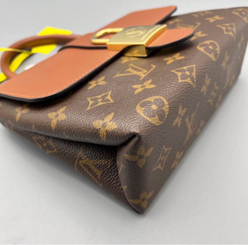 【95%新✨一包多用✨價錢優惠】LV locky bb鎖頭包 焦糖色拼老花-8