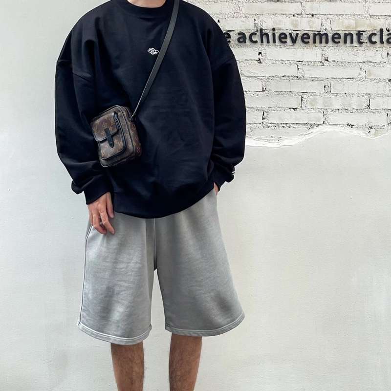 【97新✨型男必備🕴🏻全網最低價】LV 竪版相機包 Christopher黑色老花-2