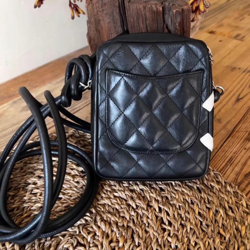 【96新 ✨ 全網最低價！】中古 Chanel香奈兒 Chanel mini 黑白康鵬相機包（下單前先詢問庫存❗️）-4