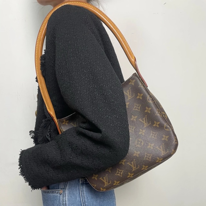 【95新💯媽媽包/通勤包✨全網最低價】LV looping Tote 中號 單肩包｜手拎包｜托特包-0