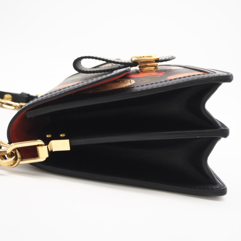 路易威登 (LOUIS VUITTON) 女士 Monogram Fornasetti Dauphine MM 兩用單肩背包，多色塗層帆布和皮革材質。-6