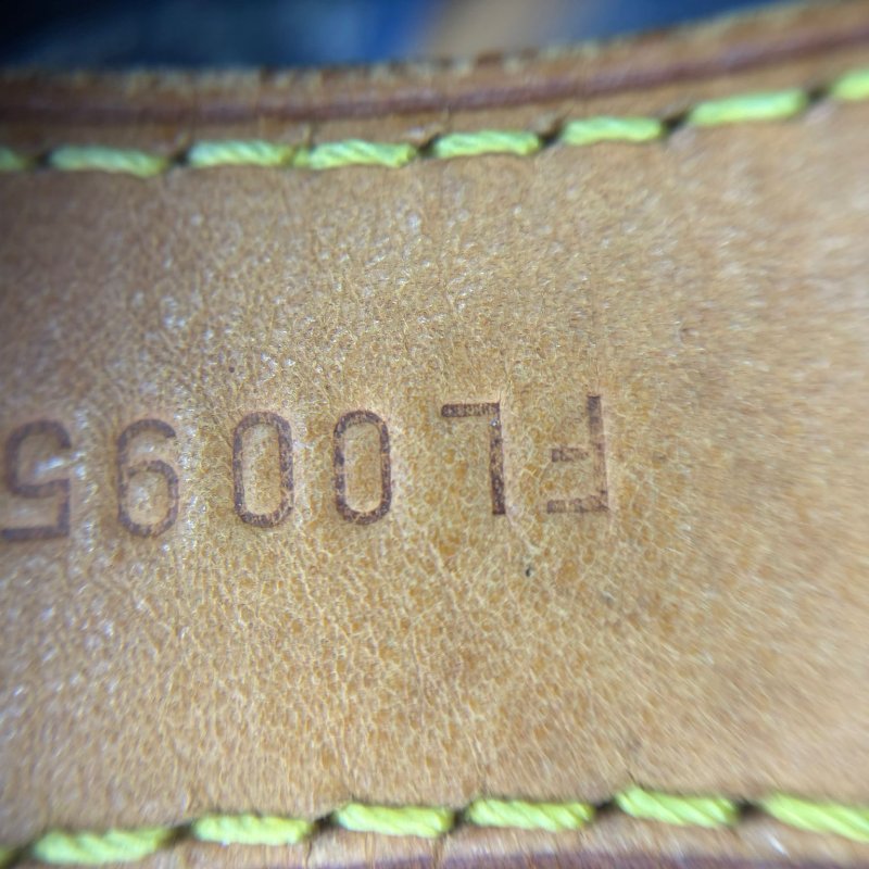 Louis Vuitton Monogram Denim Baggy GM 單肩包-26