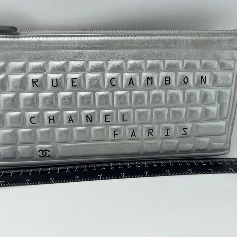Chanel 31 Rue Cambon 鍵盤手拿包