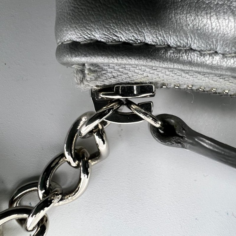 Chanel 31 Rue Cambon 鍵盤手拿包-17