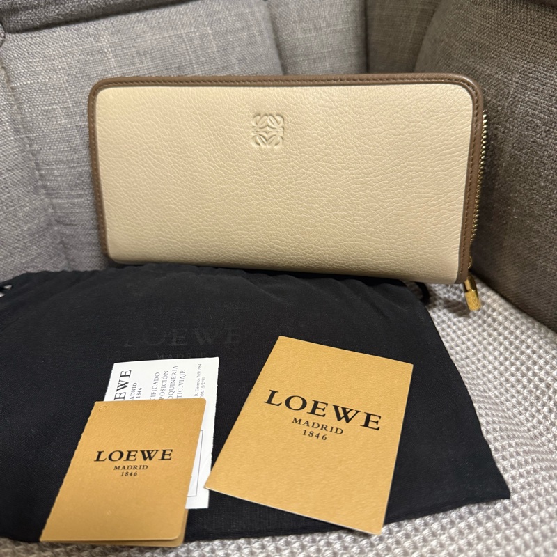 ✨Loewe二手中古長夾✨-5