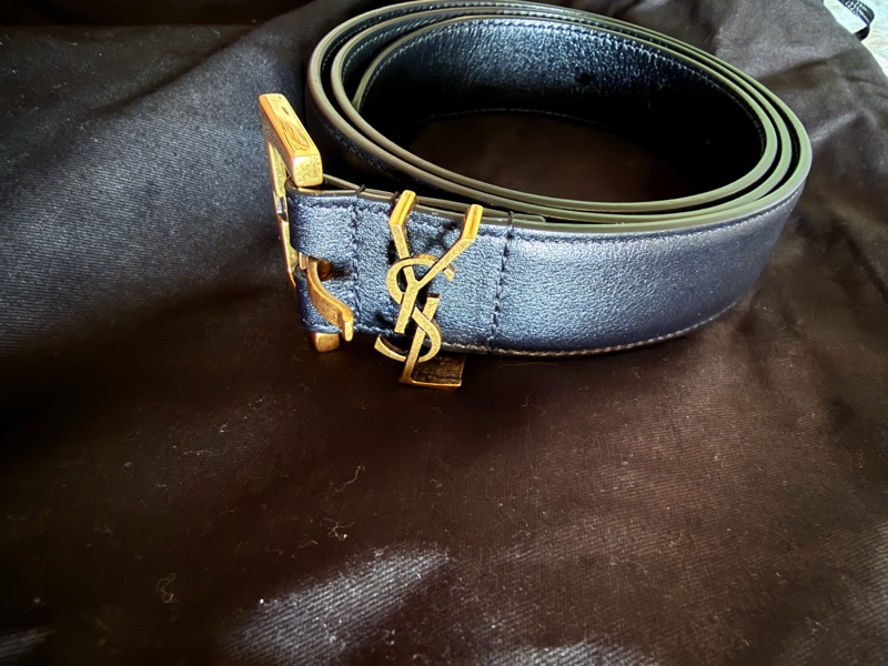 全新-YSL SAINT LAURENT CASSANDRE 黑金85滑面皮革方形搭扣腰帶-1