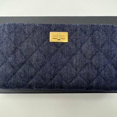 Chanel 牛仔菱格長款拉鍊皮夾