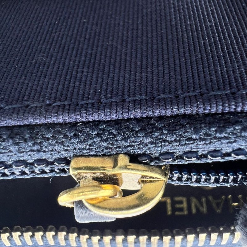 Chanel 牛仔菱格長款拉鍊皮夾-21