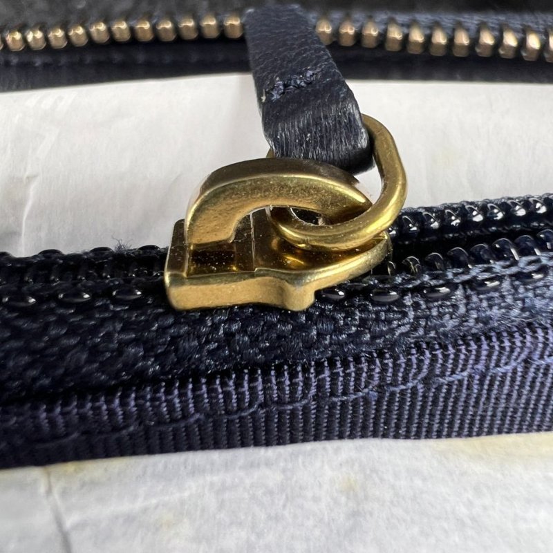 Chanel 牛仔菱格長款拉鍊皮夾-23