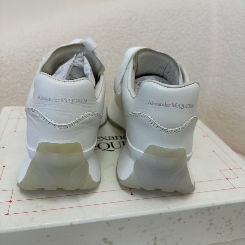 麥昆ALEXANDER MCQUEEN Runner 白色刺繡款-2