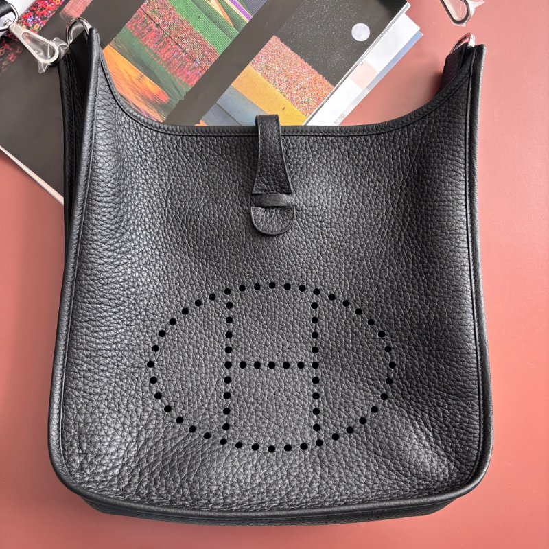 K刻全新::HERMES::Evelyne 29 黑色小牛皮銀釦鏤空洞H LOGO肩背包 斜背包-0