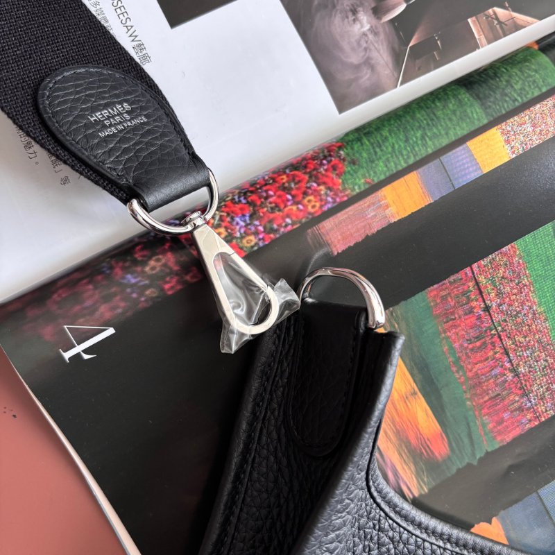 K刻全新::HERMES::Evelyne 29 黑色小牛皮銀釦鏤空洞H LOGO肩背包 斜背包-14