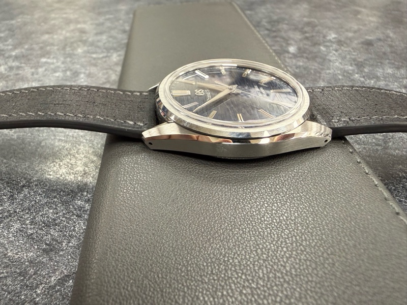 Grand Seiko SLGW007 Evolution 9 Collection-3