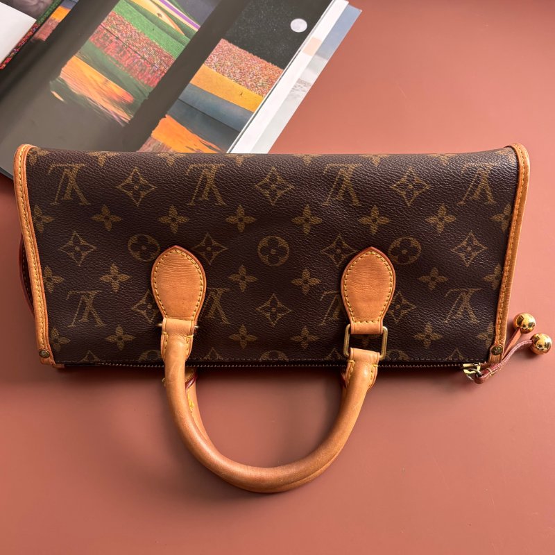 ::LOUIS VUITTON:: LV M40009 中古系列金球 三角包 腋下包 肩背包-1
