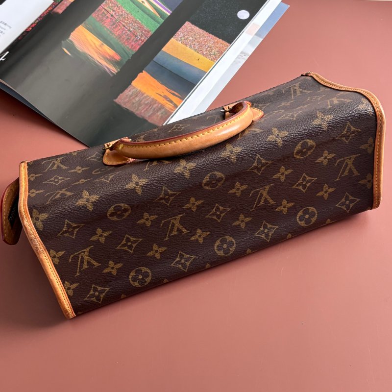 ::LOUIS VUITTON:: LV M40009 中古系列金球 三角包 腋下包 肩背包-2