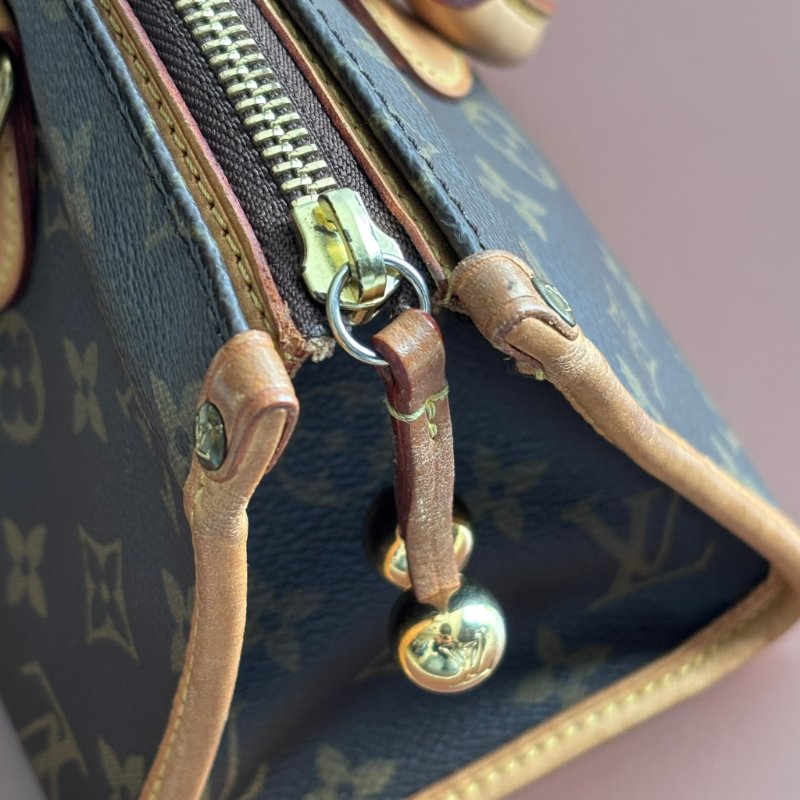 ::LOUIS VUITTON:: LV M40009 中古系列金球 三角包 腋下包 肩背包-4