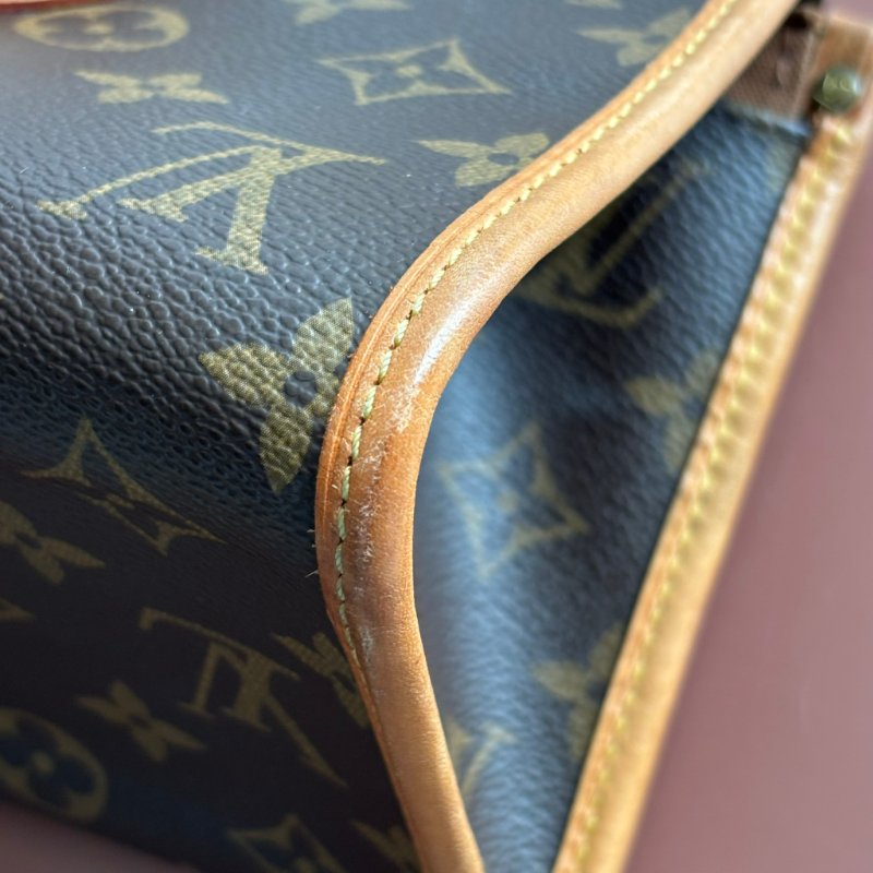 ::LOUIS VUITTON:: LV M40009 中古系列金球 三角包 腋下包 肩背包-7