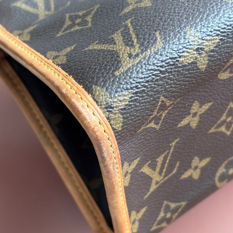 ::LOUIS VUITTON:: LV M40009 中古系列金球 三角包 腋下包 肩背包-8