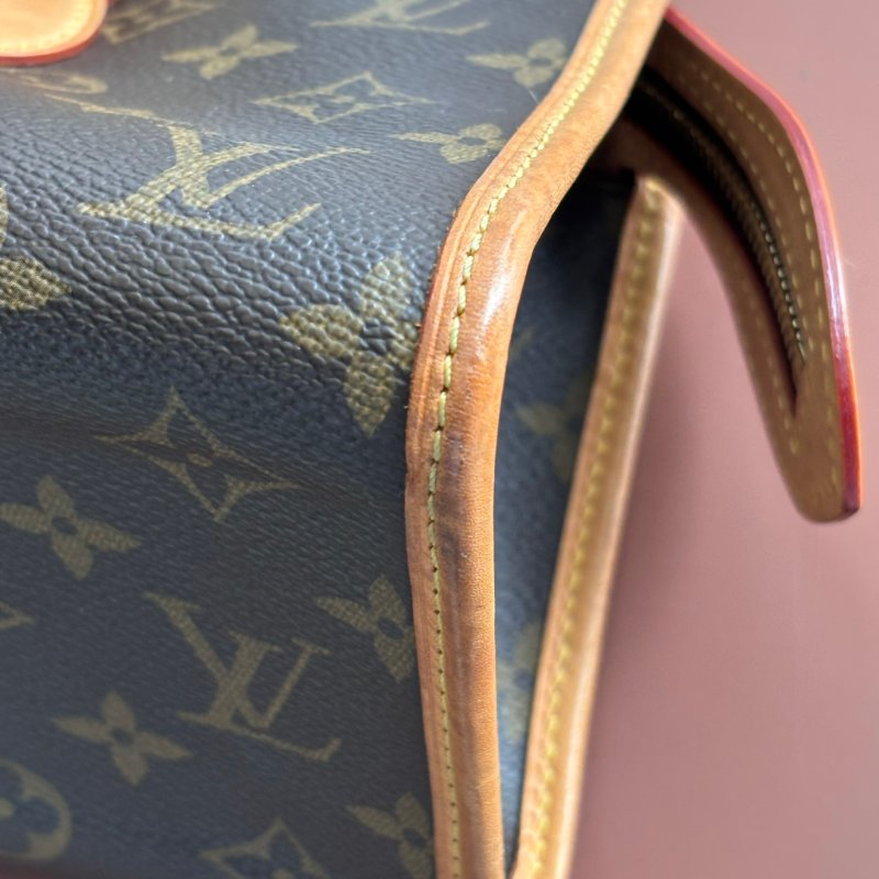 ::LOUIS VUITTON:: LV M40009 中古系列金球 三角包 腋下包 肩背包-9