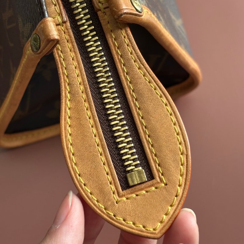 ::LOUIS VUITTON:: LV M40009 中古系列金球 三角包 腋下包 肩背包-10