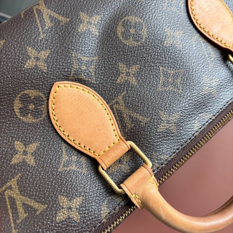 ::LOUIS VUITTON:: LV M40009 中古系列金球 三角包 腋下包 肩背包-14