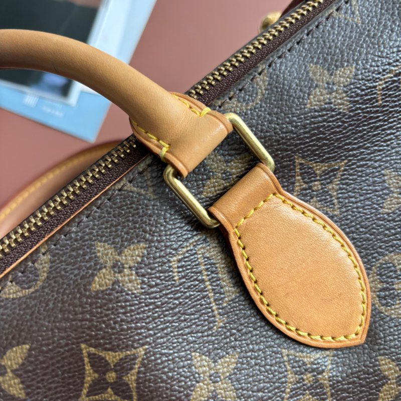 ::LOUIS VUITTON:: LV M40009 中古系列金球 三角包 腋下包 肩背包-17