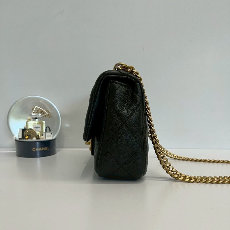 Chanel 愛心調節釦 20公分 黑金荔枝牛 晶片款-3