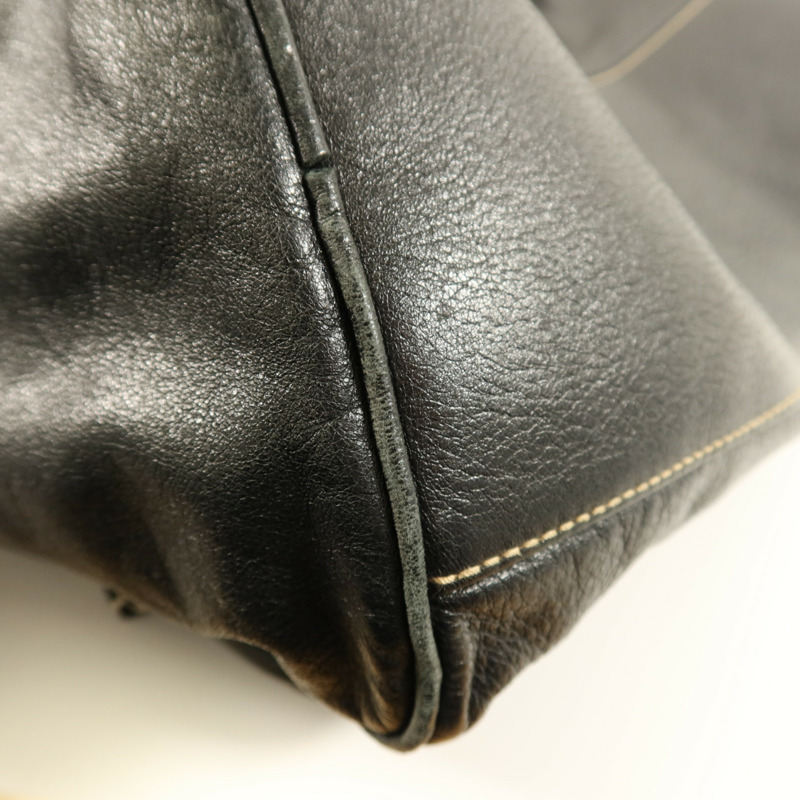 GUCCI Hysteria皮革Duffle Bag銀扣肩背袋-9