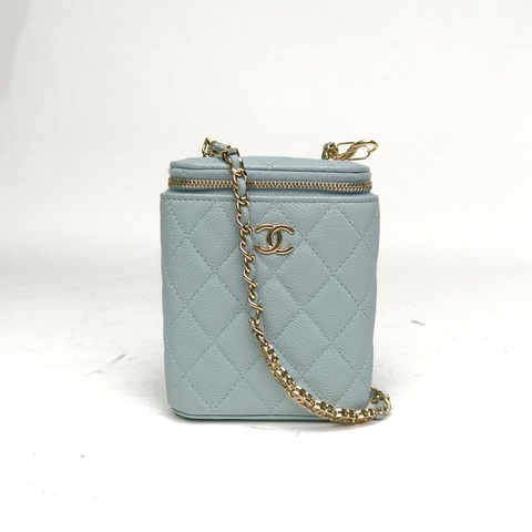 CHANEL 煙盒化妝包帶鏡子10cm淺藍色荔枝牛皮32開金扣菱格紋肩背包