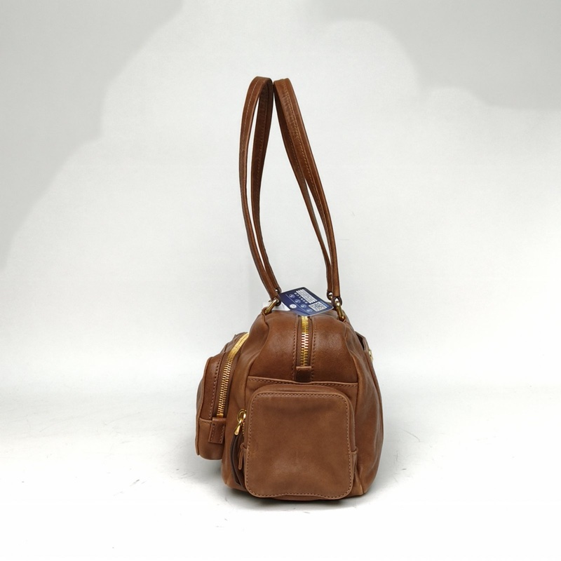 MIUMIU Pocket水洗字母徽標機車包焦糖棕羊皮金扣幹邑色肩背包-1