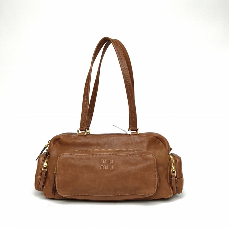 MIUMIU Pocket水洗字母徽標機車包焦糖棕羊皮金扣幹邑色肩背包-2