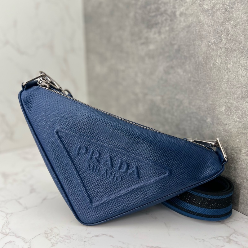 香緹國際精品 867 PRADA 💙 三角包 #藍色 #肩背 #胸包-0